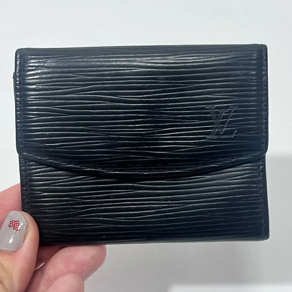 Louis Vuitton Epi Porte Monnaie black leather coin wallet, Authentic LV vintage